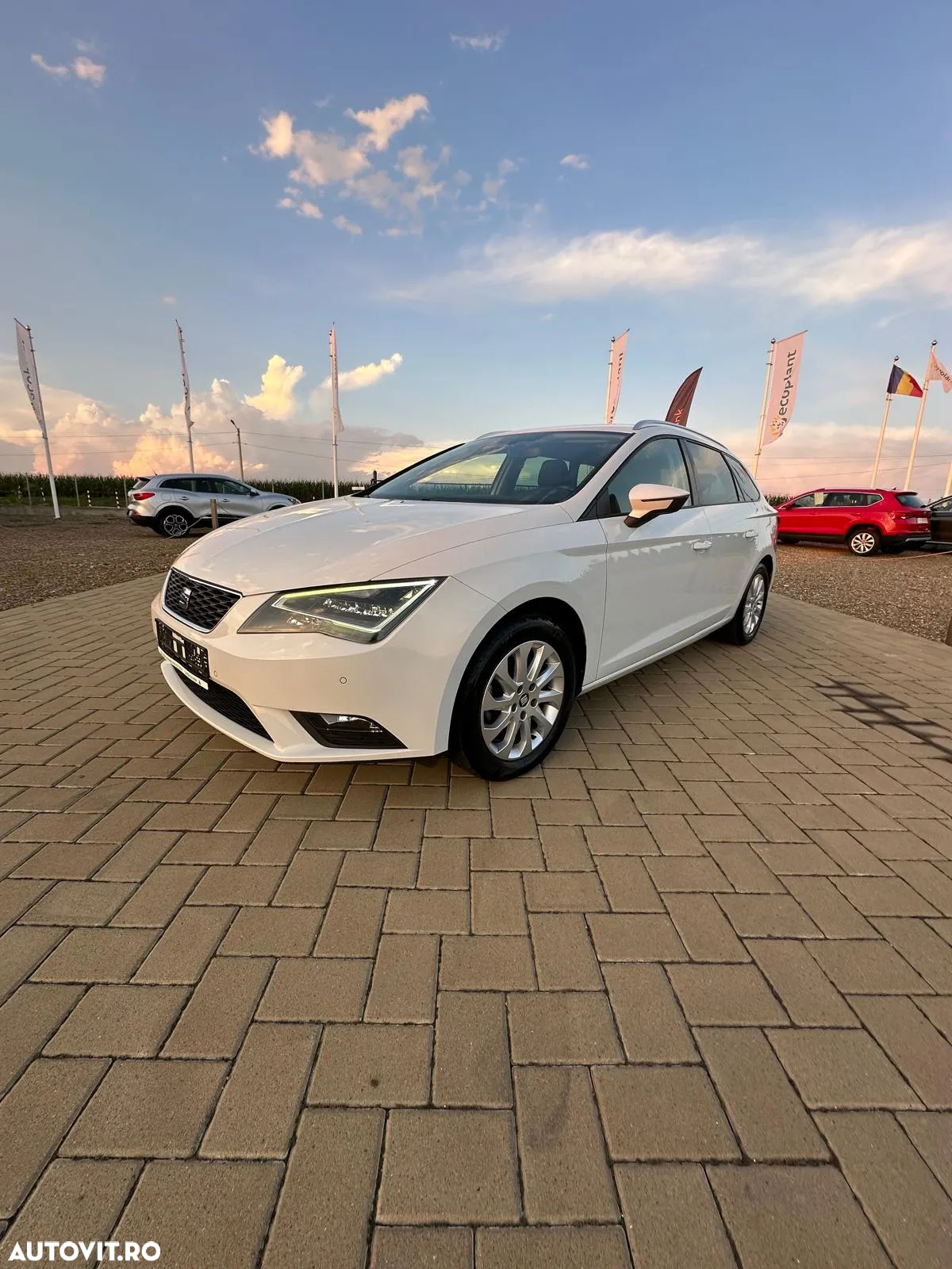 Seat Leon ST 1.6 TDI CONNECT - 9