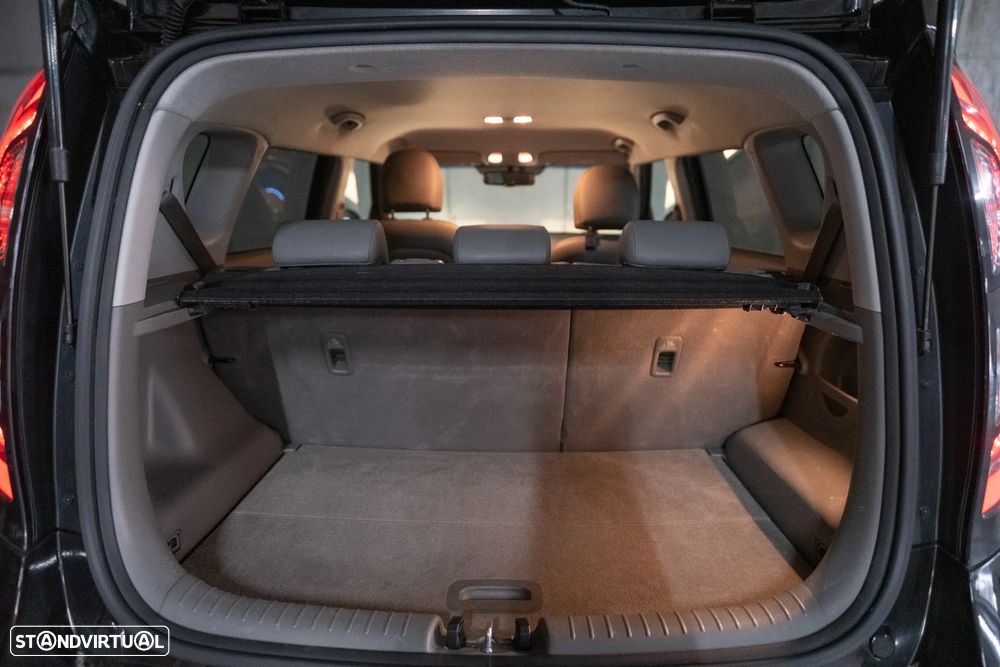 Kia e-Soul EV Play - 9