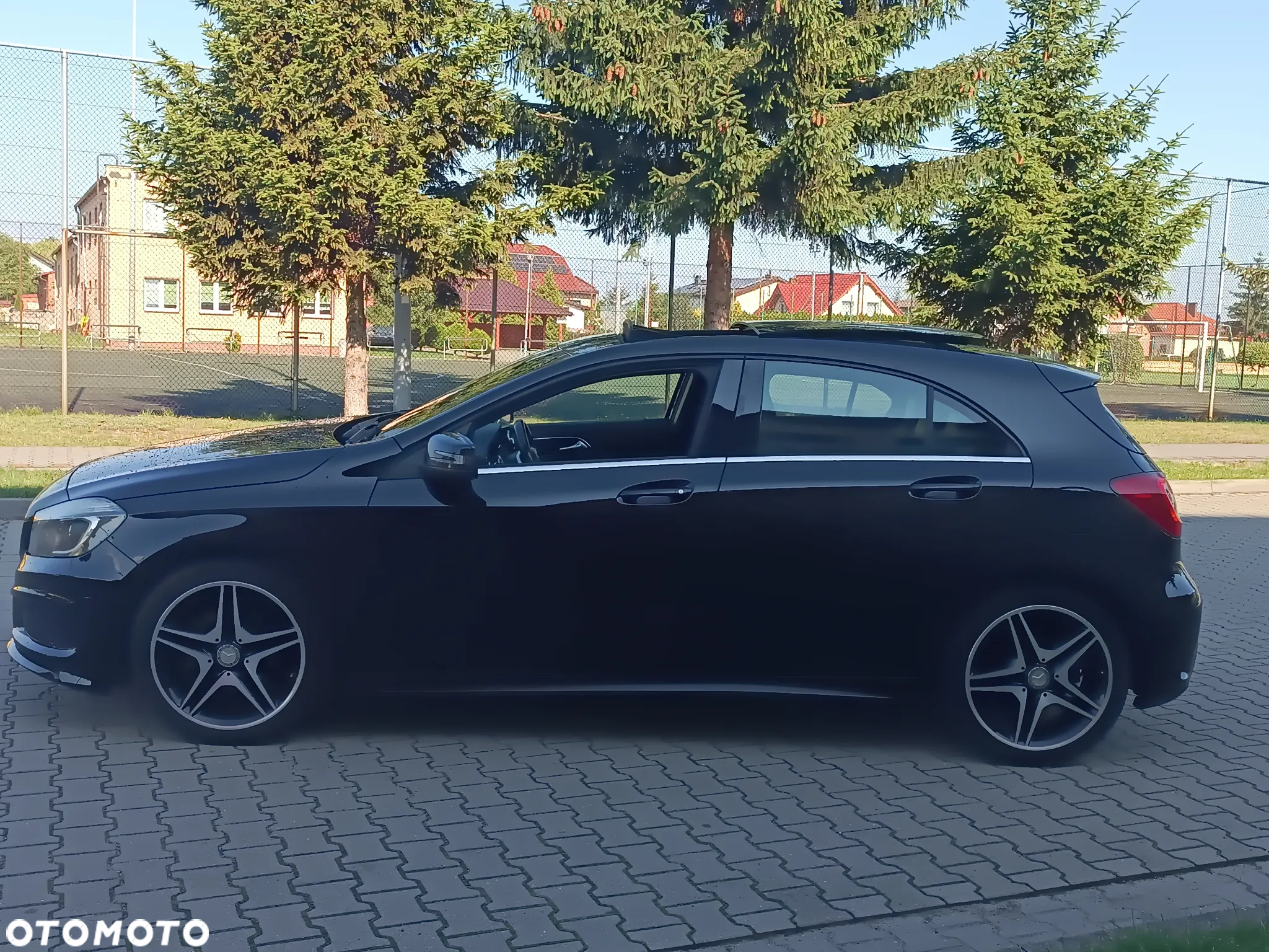 Mercedes-Benz Klasa A 180 AMG Line - 14