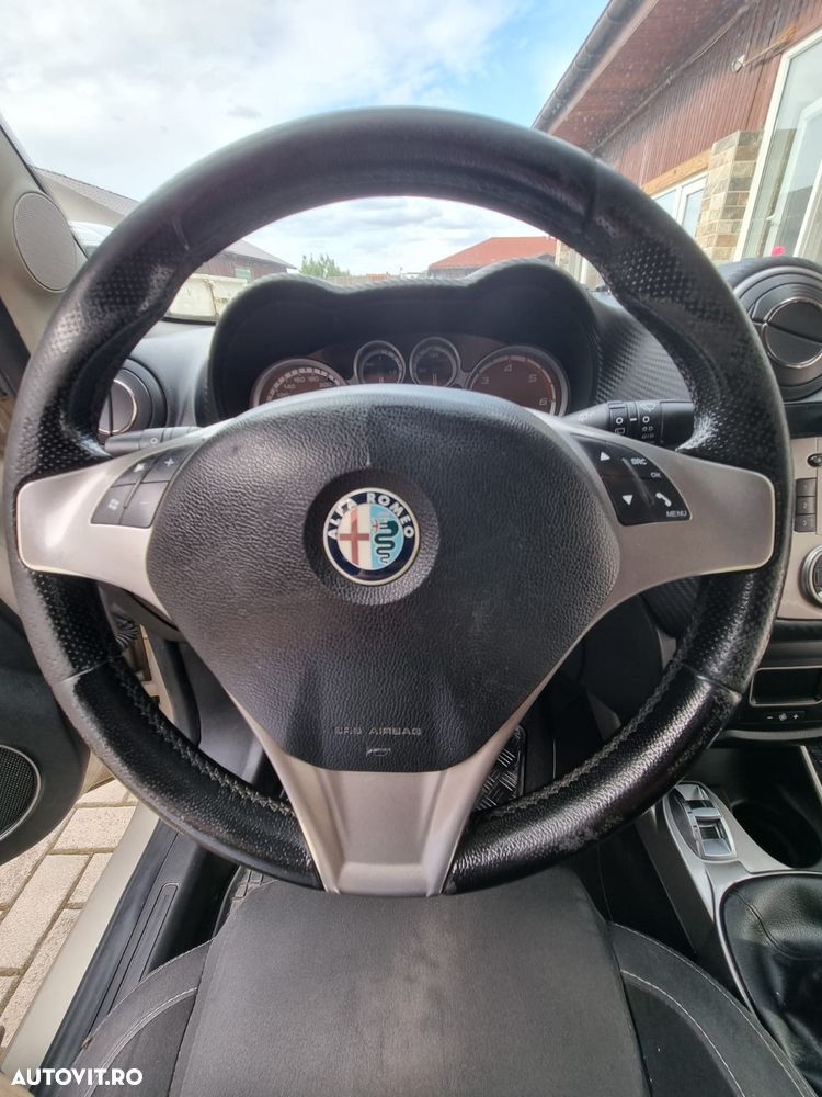 Alfa Romeo Mito 1.3 MJet Distinctive - 12