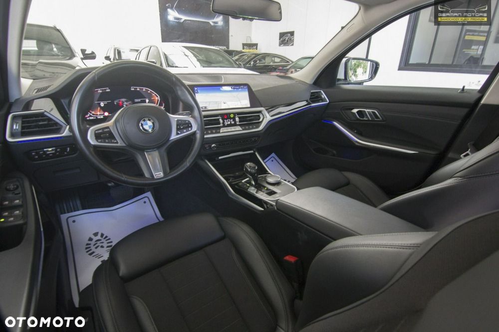 BMW Seria 3 318i Sport Line - 27