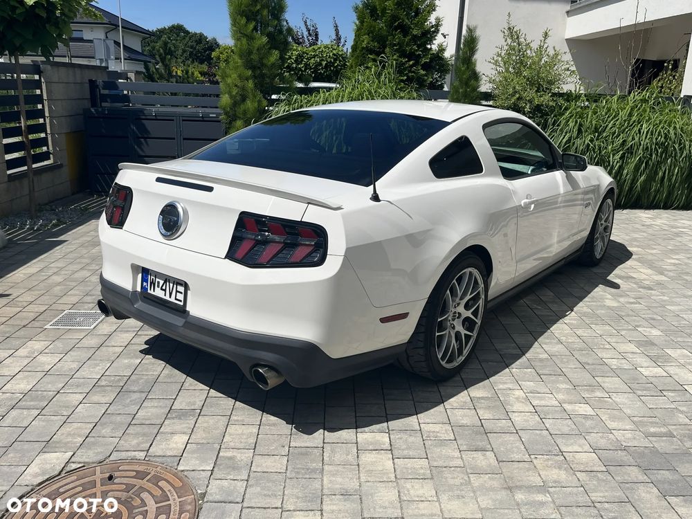 Ford Mustang 5.0 V8 GT - 11