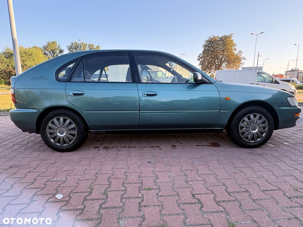 Toyota Corolla 1.4 XLi - 8