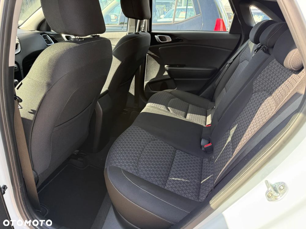 Kia Ceed 1.6 CRDi Edition 7 - 22