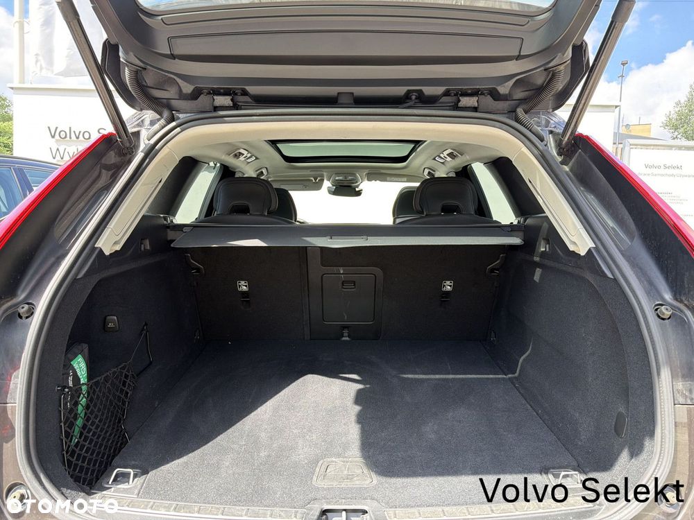 Volvo XC 60 - 30
