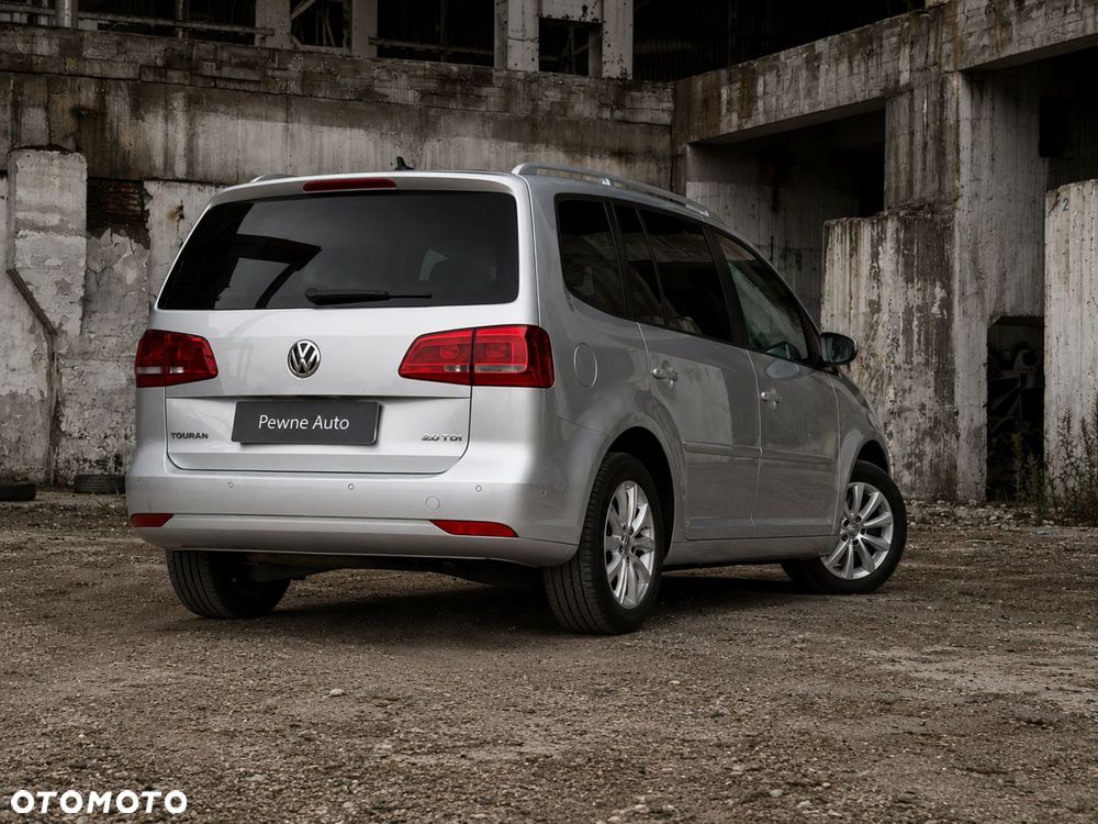 Volkswagen Touran 2.0 TDI DPF Highline - 11