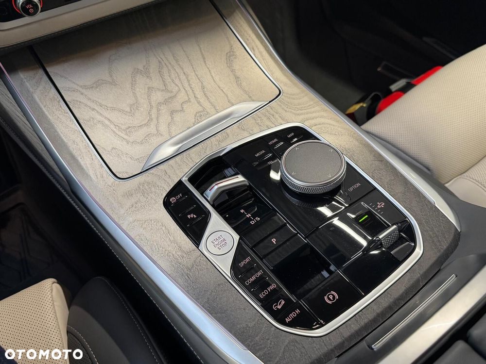 BMW X7 xDrive40i mHEV M Sport sport - 25