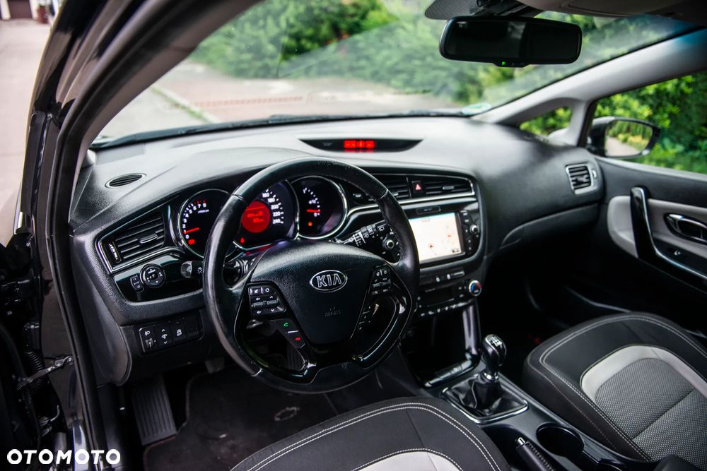 Kia Ceed 1.6 GDI Vision - 19