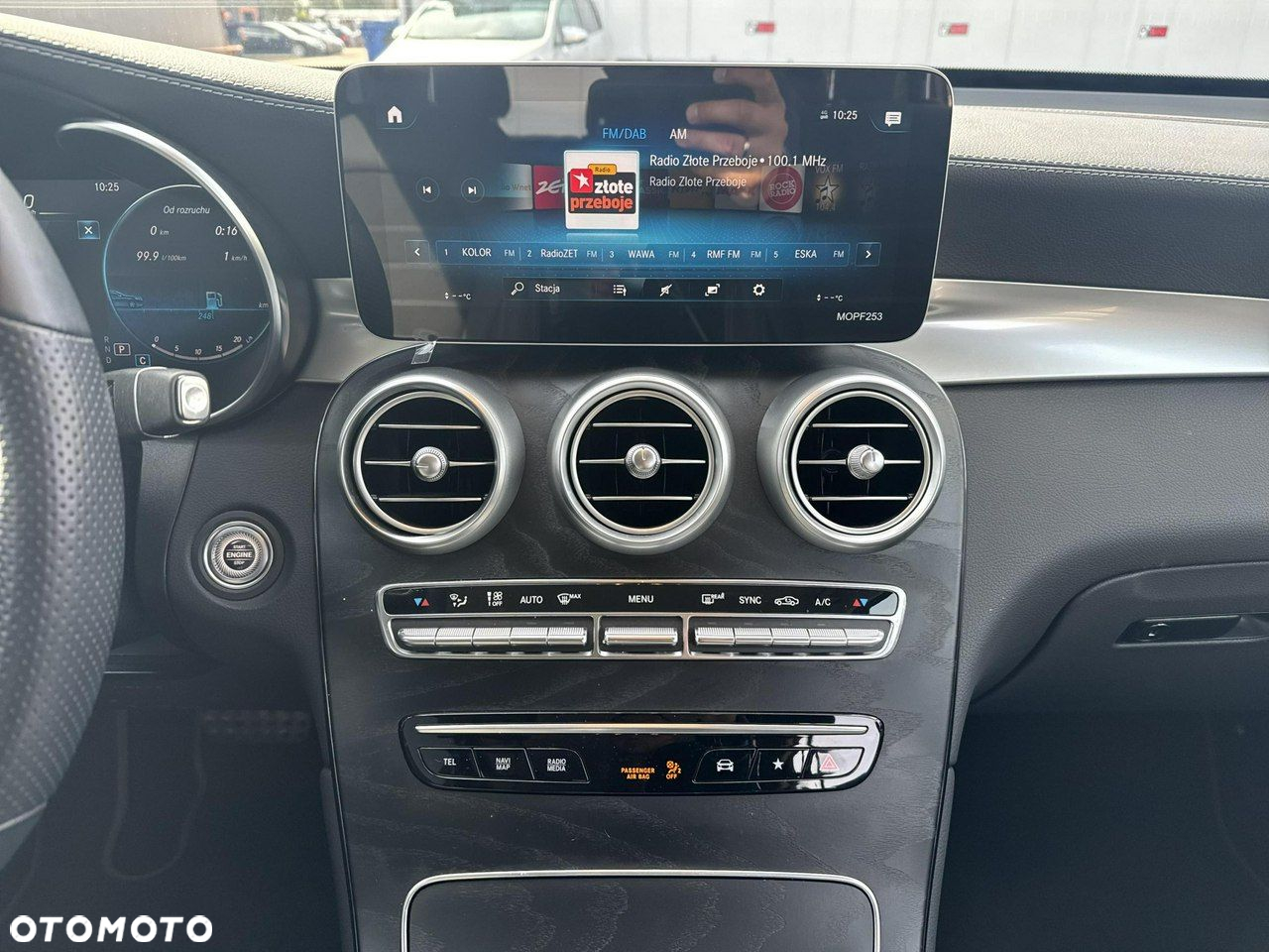 Mercedes-Benz GLC - 23
