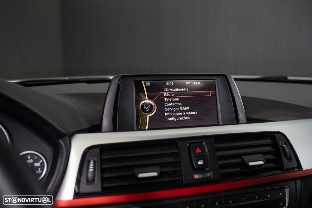 BMW 320 d Auto Line Sport - 27