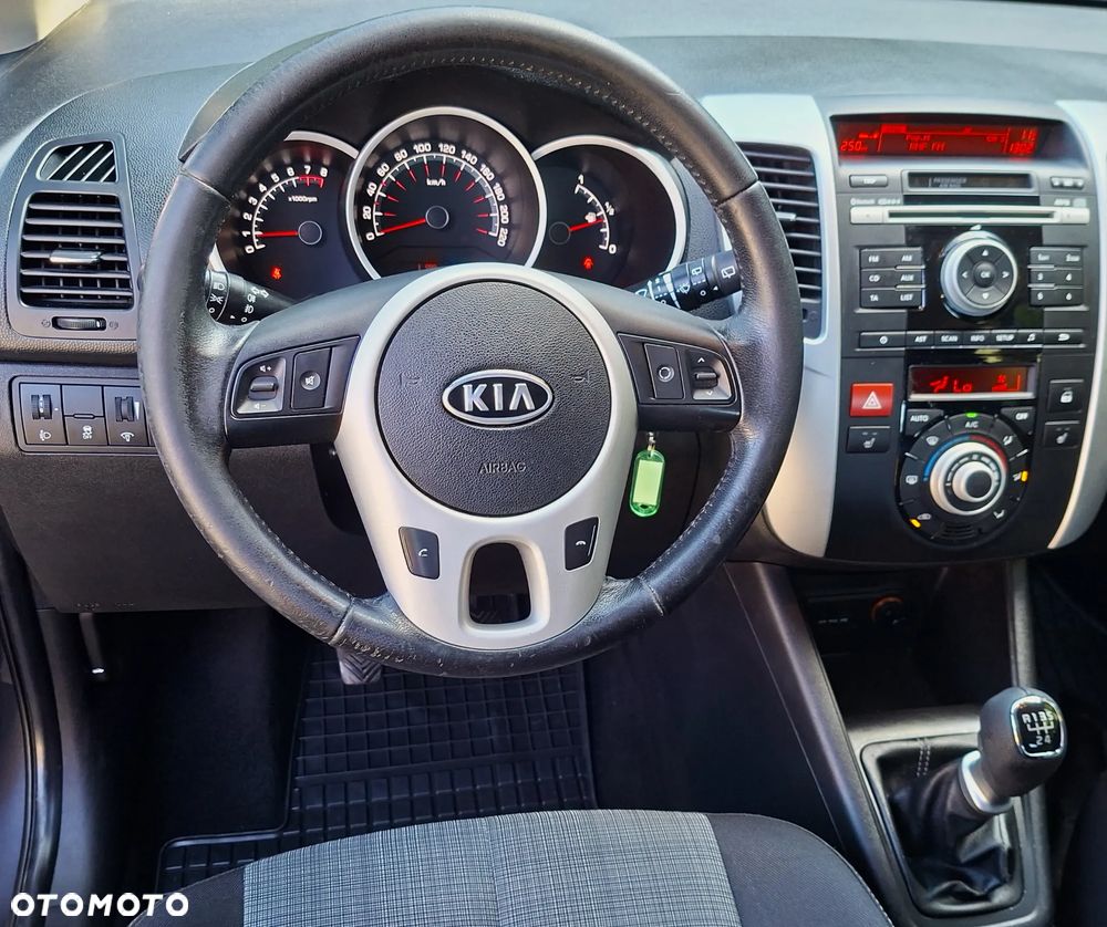 Kia Venga 1.4 CVVT Spirit - 6