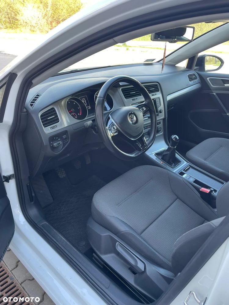 Volkswagen Golf 1.6 TDI BlueMotion Technology Trendline - 13