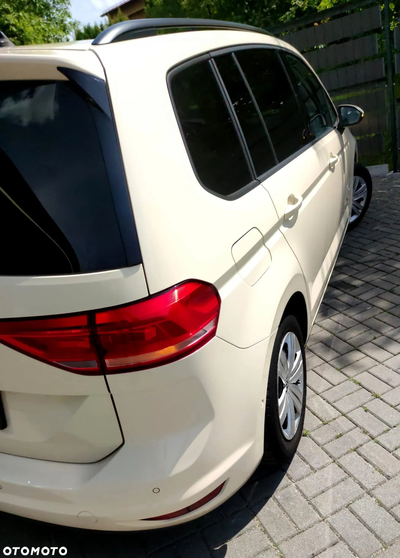 Volkswagen Touran - 8