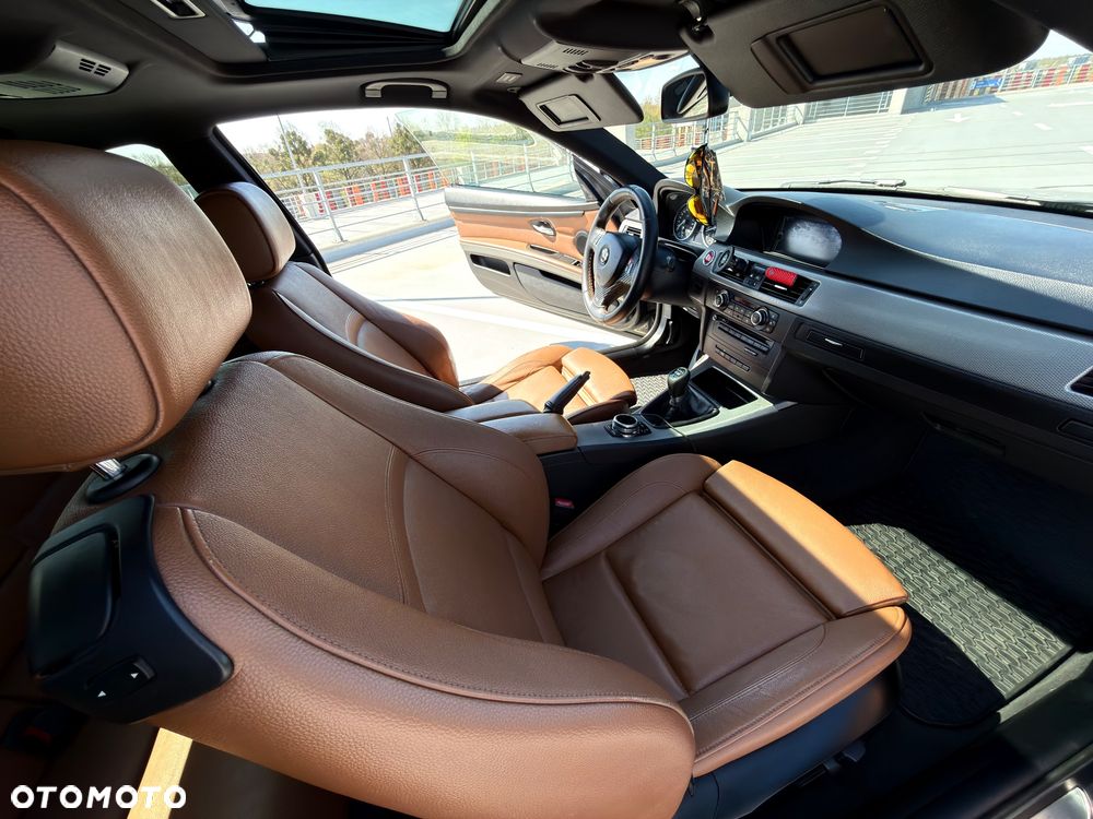BMW Seria 3 335i - 10