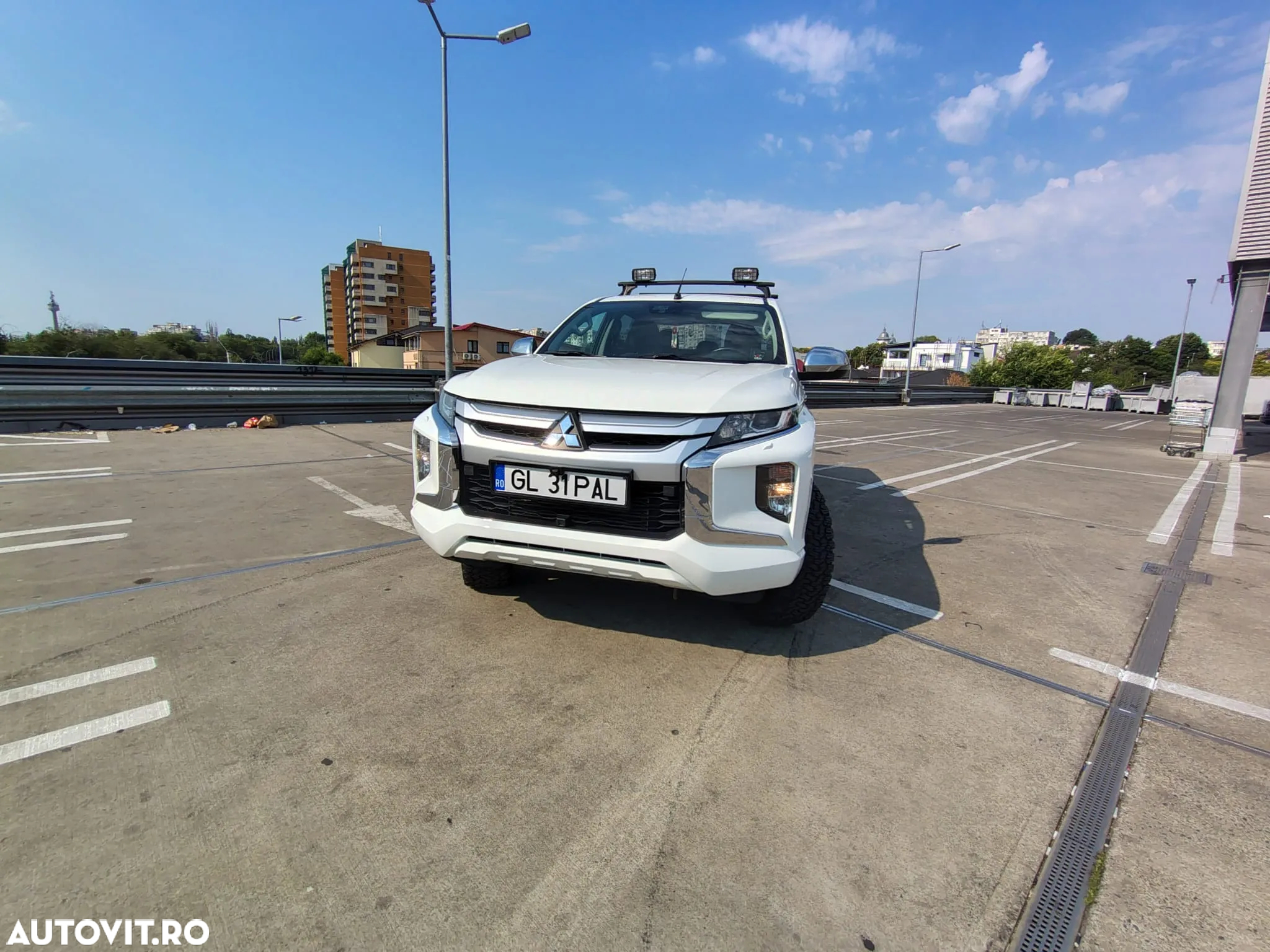 Mitsubishi L200 Double Cab 2.2 DI-D M/T Instyle - 3
