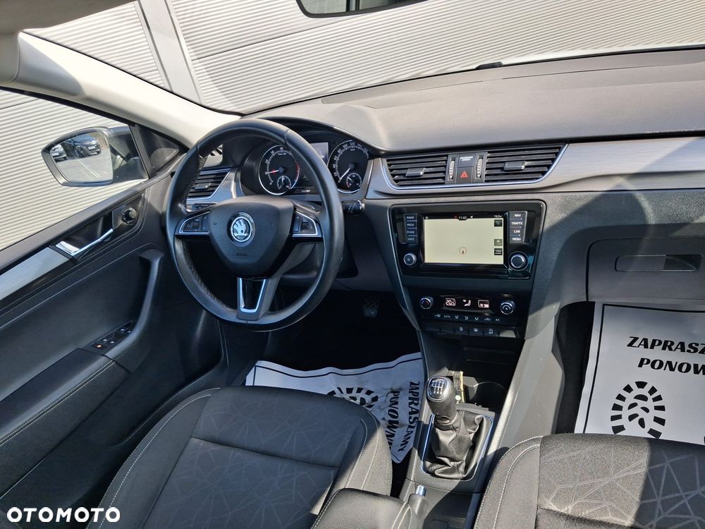 Volkswagen Touran 1.4 TSI DSG Highline - 16