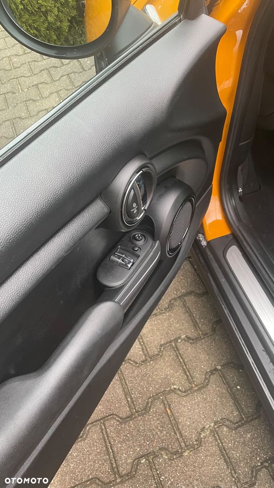 MINI ONE Standard - 10