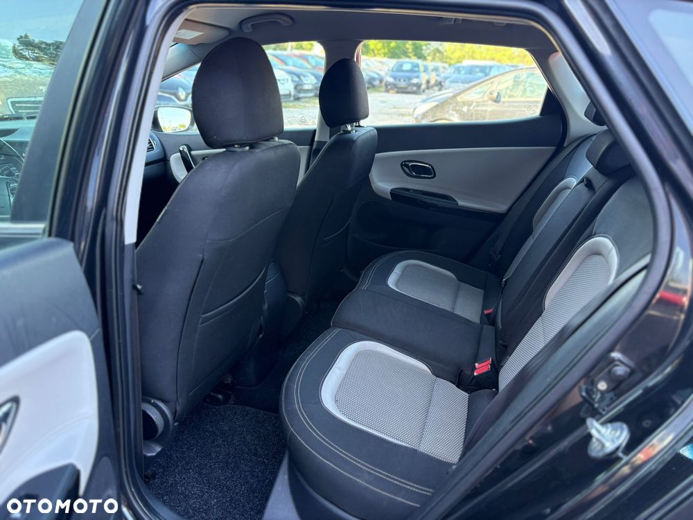 Kia Ceed 1.6 CRDi ISG Vision - 13