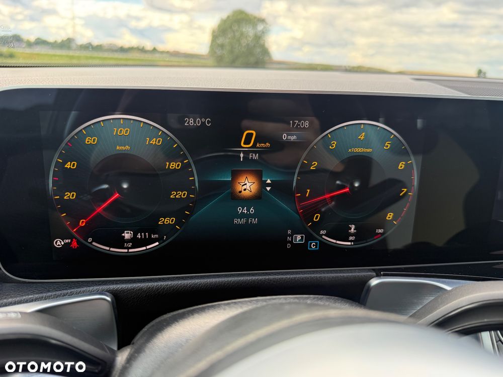 Mercedes-Benz GLB 250 8G-DCT AMG Line - 15