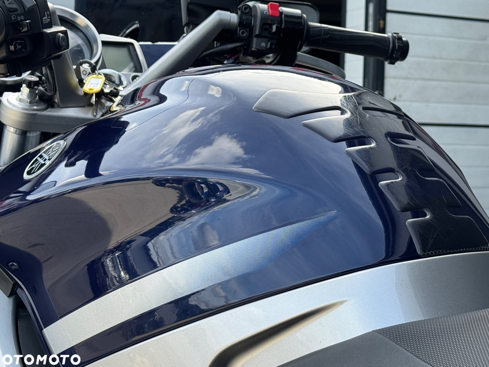 Yamaha FJR - 27