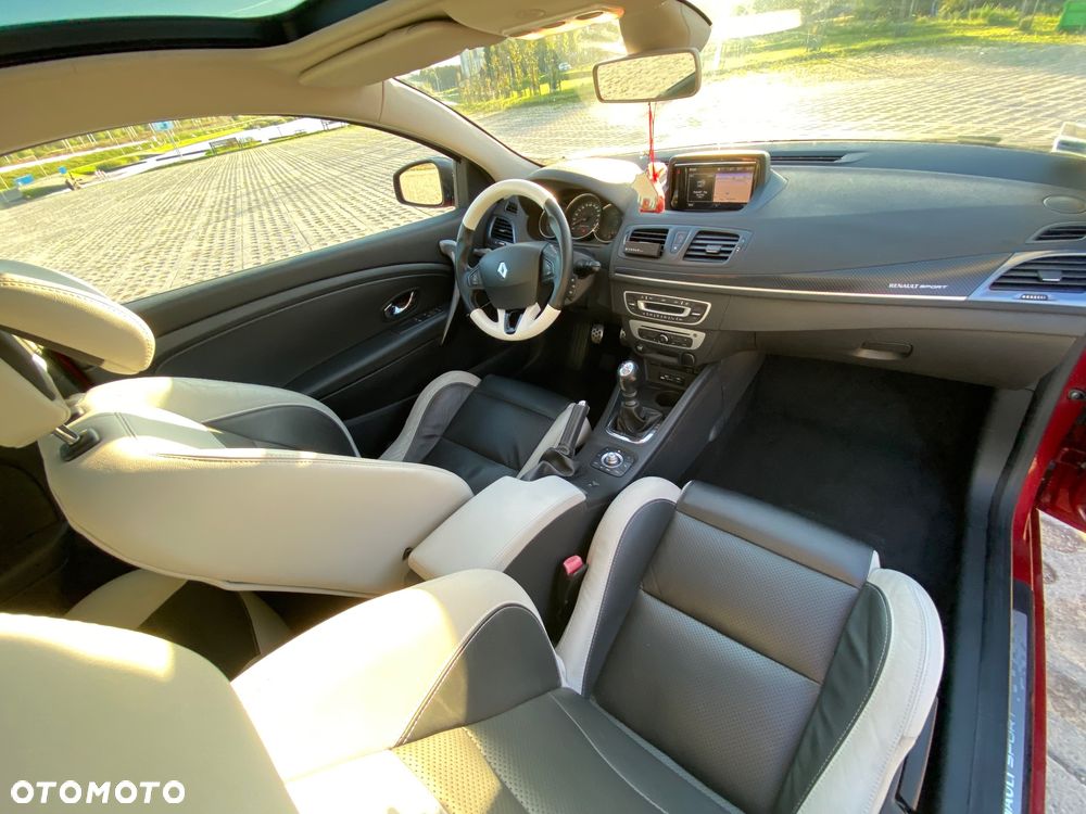 Renault Megane Coupe dCi 165 FAP GT - 26