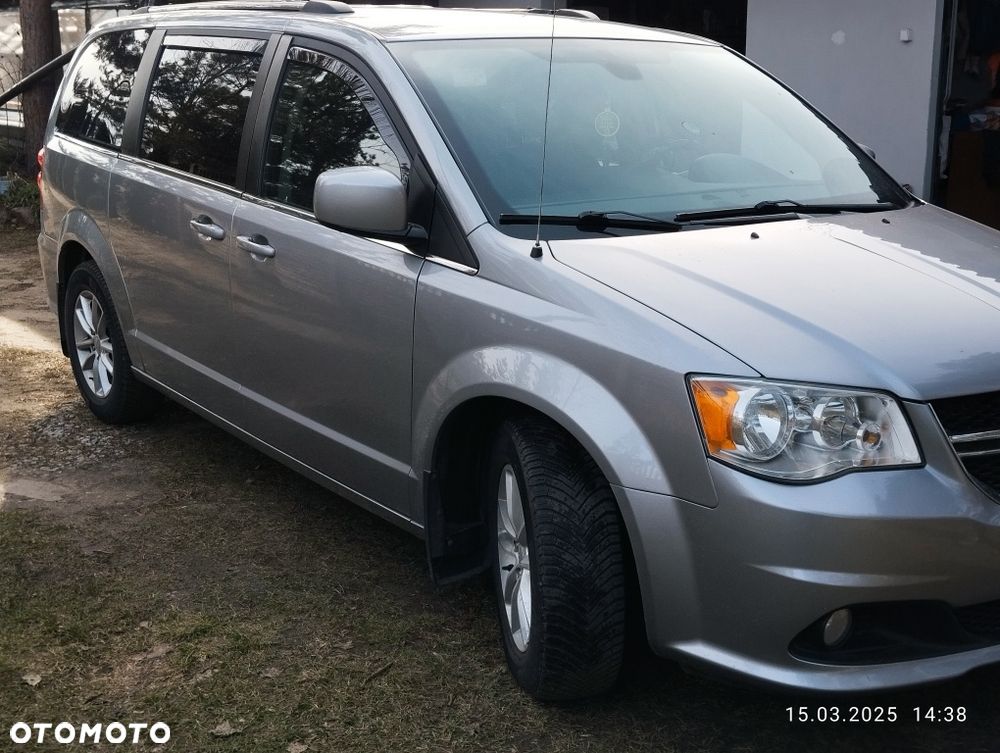 Dodge Grand Caravan - 1