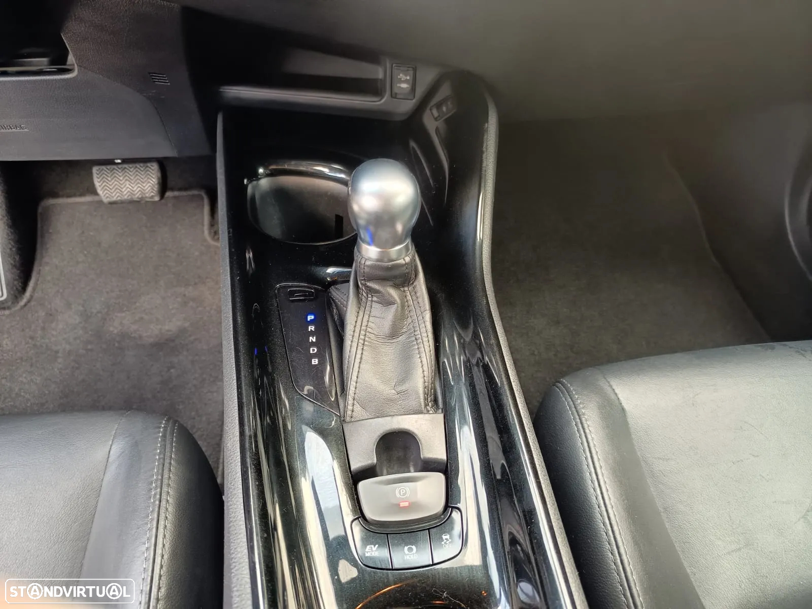 Toyota C-HR 1.8 Hybrid Exclusive+P.Luxury - 12
