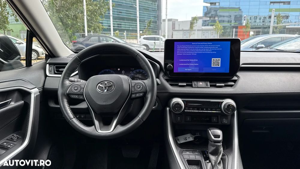 Toyota RAV4 - 11