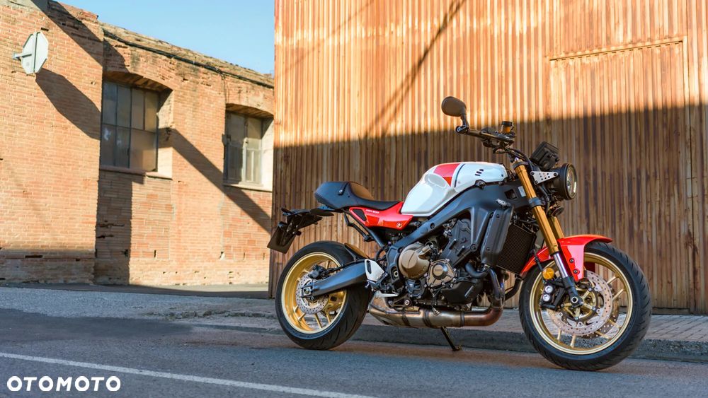 Yamaha XSR - 4