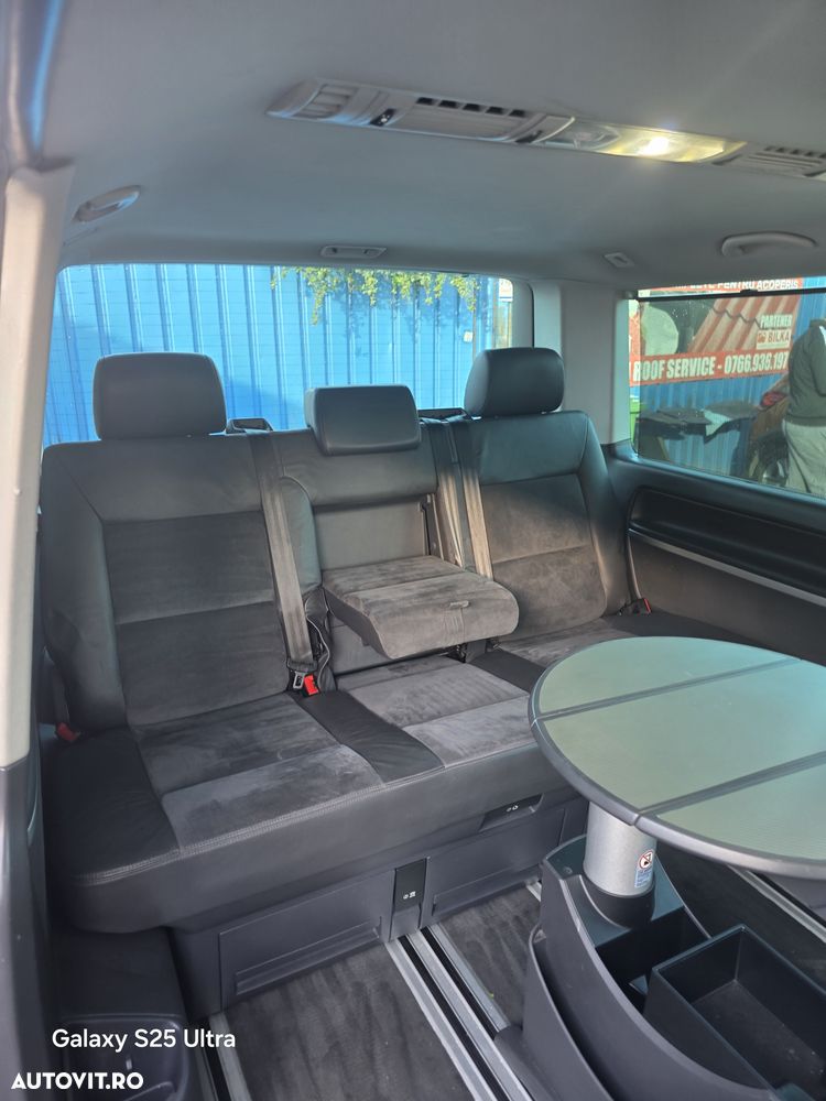 Volkswagen Multivan - 31