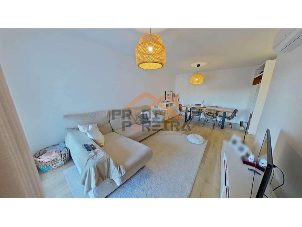 Reservado!
Situado na Amadora, apartamento T3, com parqueamento pa... - Grande imagem: 5/37