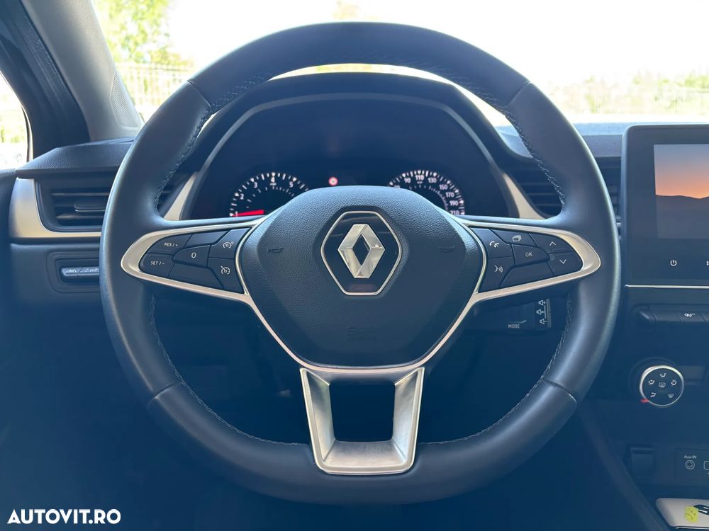 Renault Captur TCe Mild Hybrid 140 EDC GPF TECHNO - 13