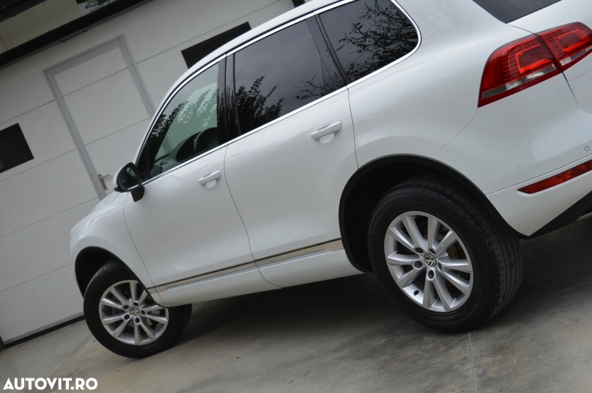 Volkswagen Touareg 3.0 V6 TDI BMT - 13