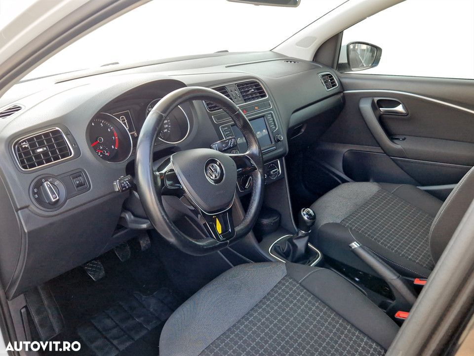 Volkswagen Polo 1.2 TSI BMT Comfortline - 17