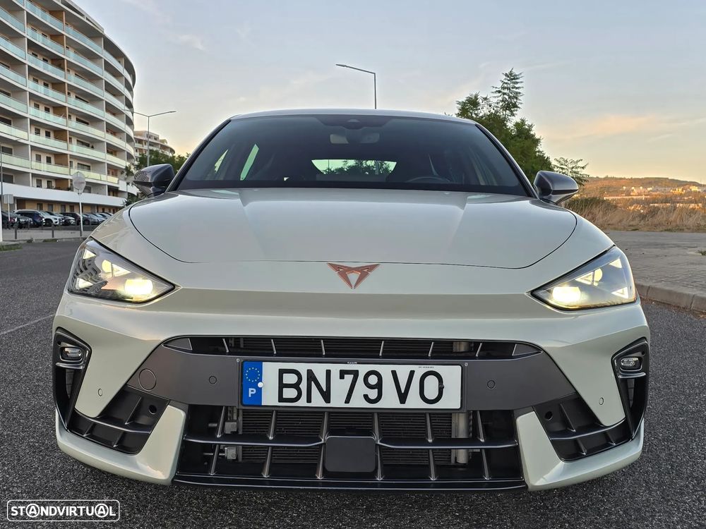Cupra Leon 1.5 eTSI DSG - 12