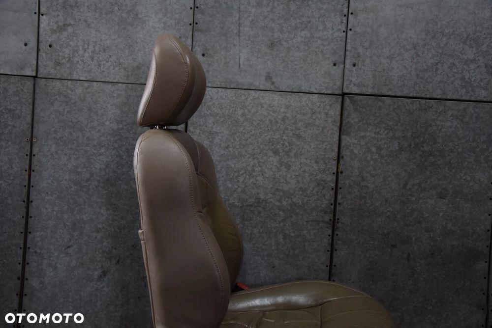 JEEP GRAND CHEROKEE WJ FOTEL PRAWY PRZÓD - 12