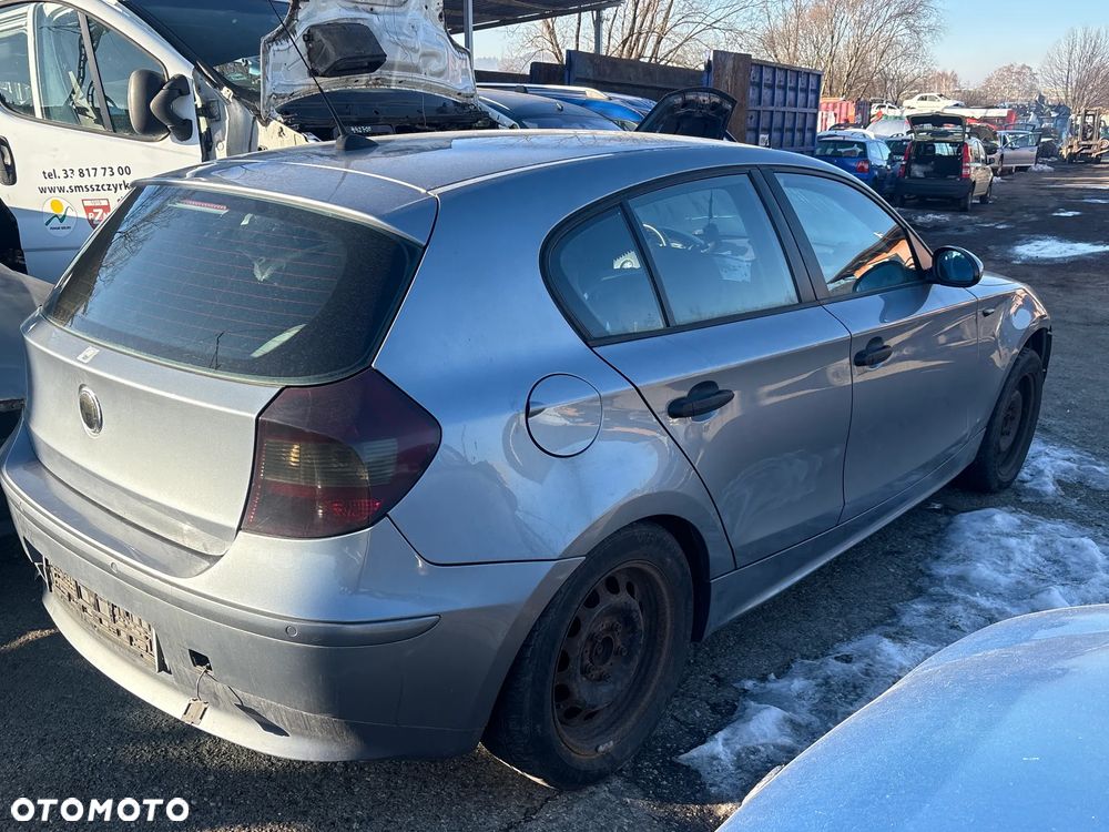 KLAPA TYLNA TYŁ BMW E87 2006R KOD LAKIERU A18/7 - 2