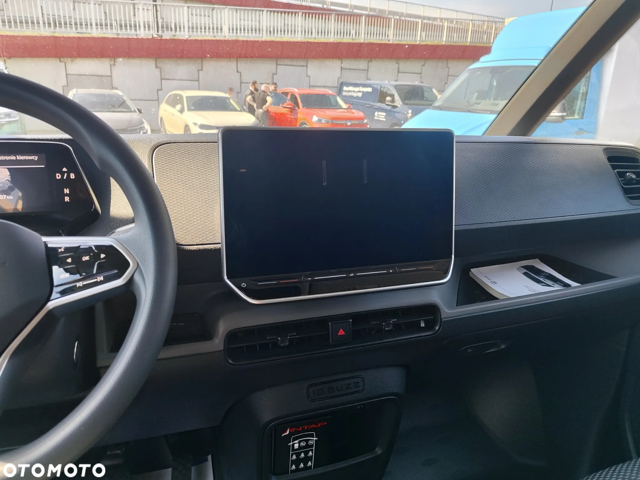 Volkswagen ID. Buzz - 8