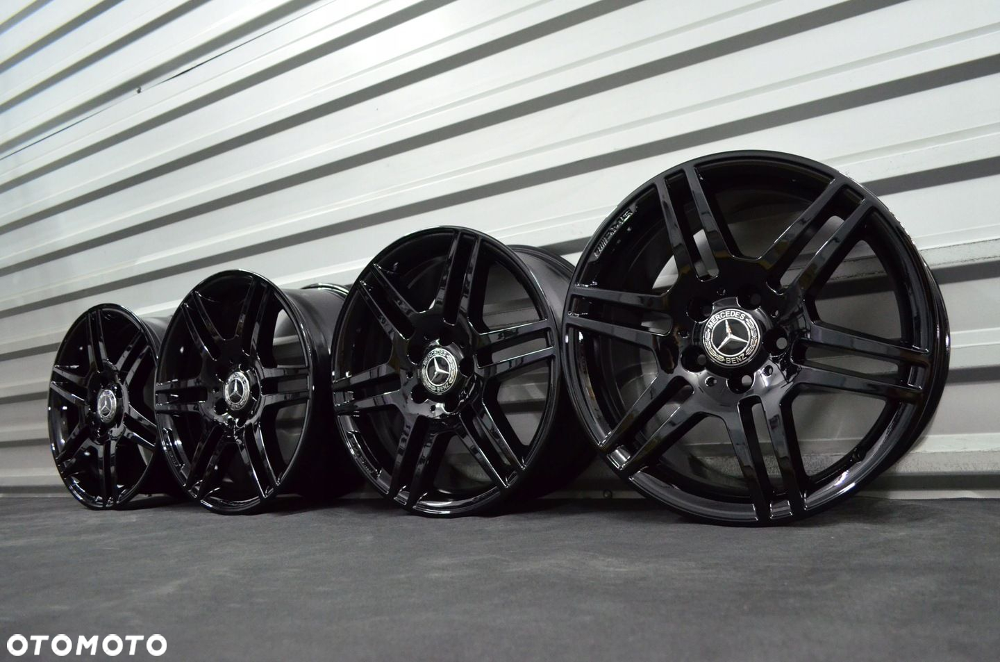 Felgi 5x112 7,5/8,5J R17 Mercedes C W204 AMG - 2
