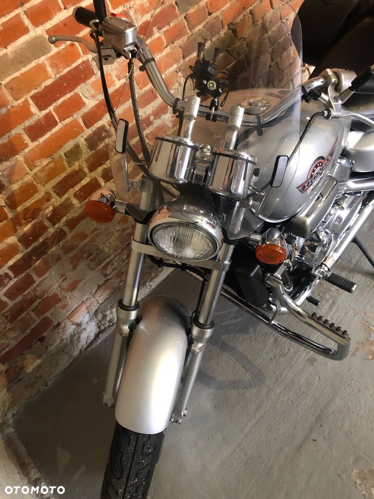 Honda VF - 4