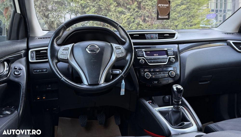 Nissan Qashqai 1.2 DIG-T TEKNA - 17