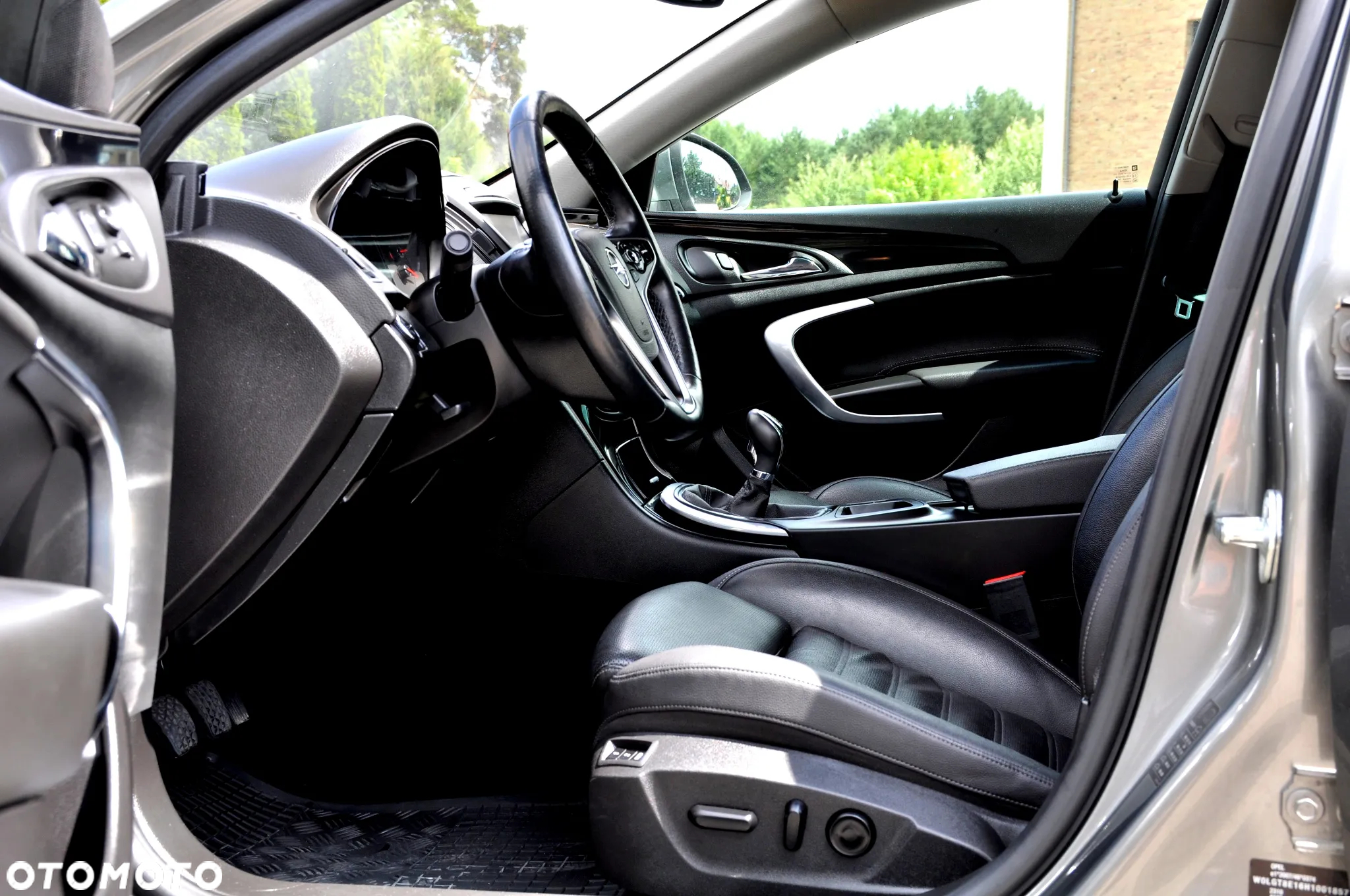 Opel Insignia 2.0 CDTI Cosmo S&S - 24