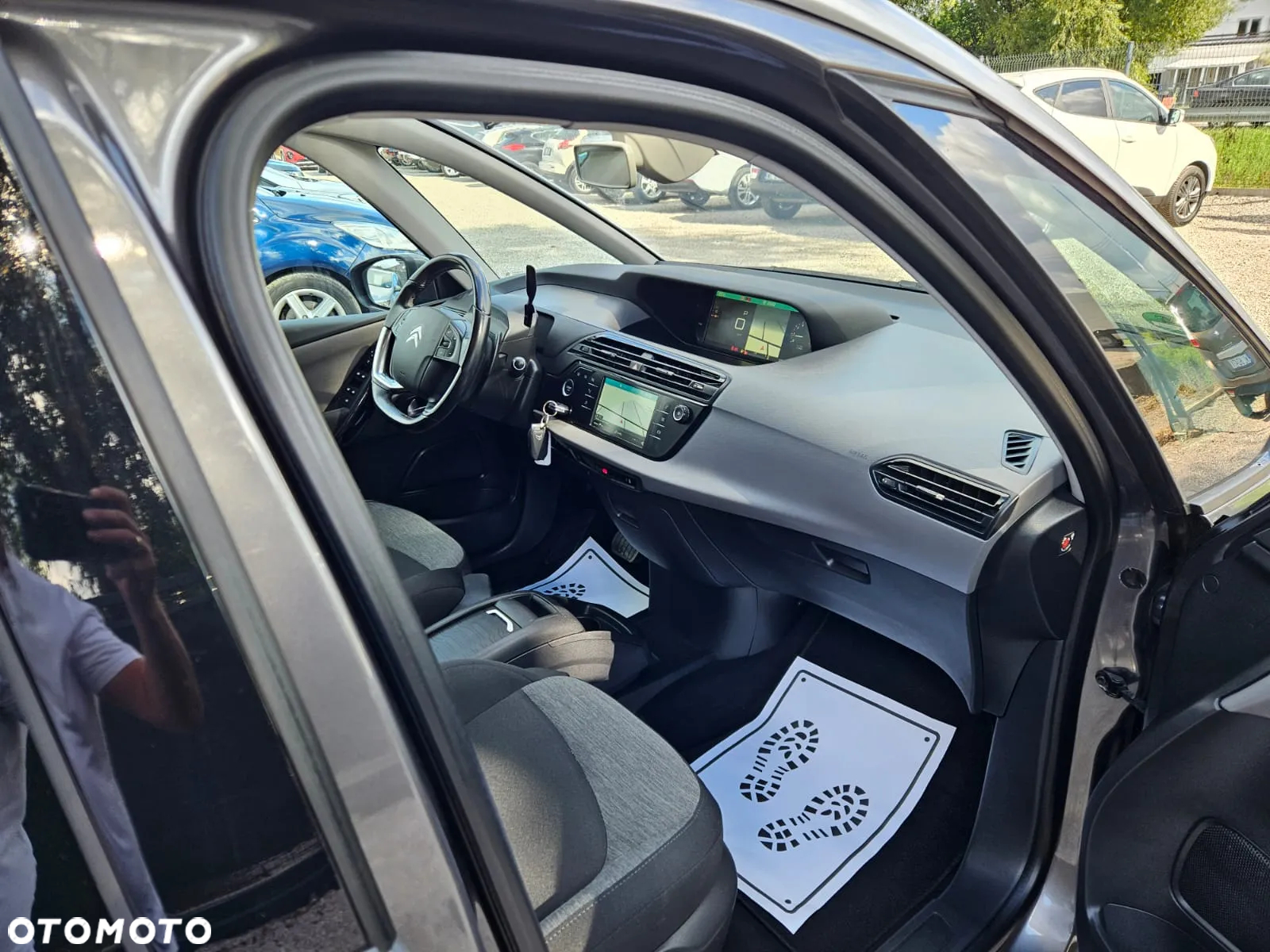 Citroën C4 Grand Picasso e-HDi 115 ETG6 Exclusive - 21