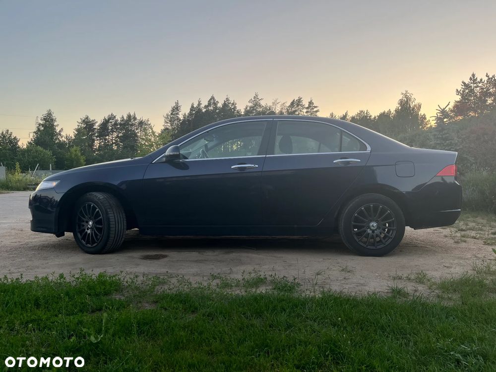 Honda Accord 2.0 Executive - 8