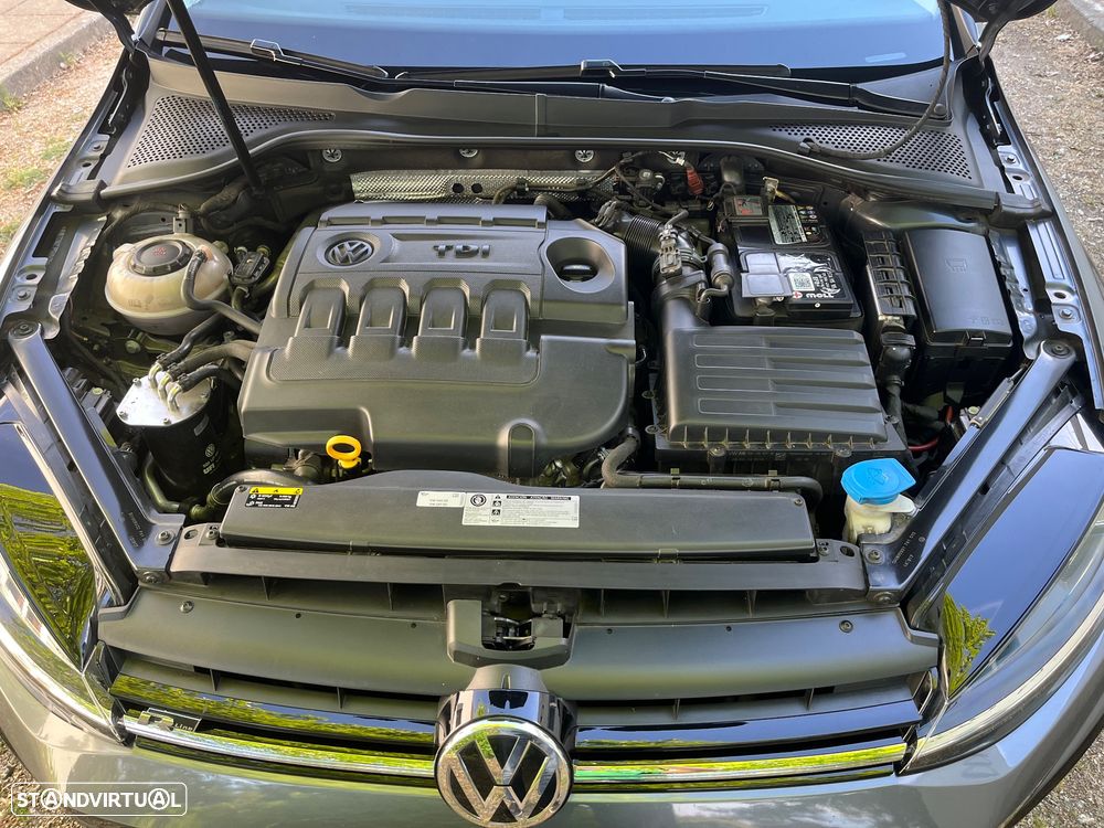 VW Golf Variant 1.6 TDi R-Line - 8