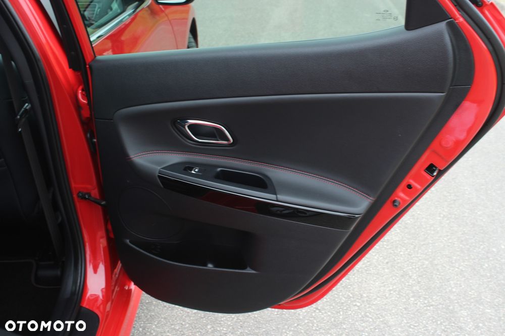 Kia Ceed 1.6 T-GDI OPF GT - 37