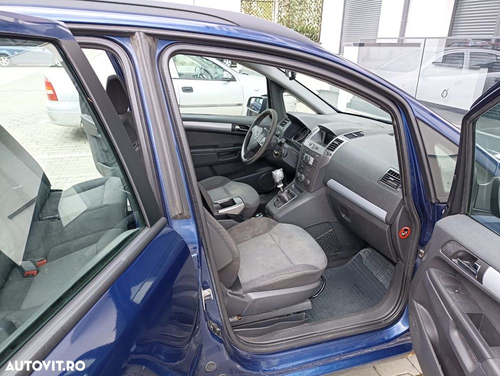 Opel Zafira 1.9 CDTI - 9