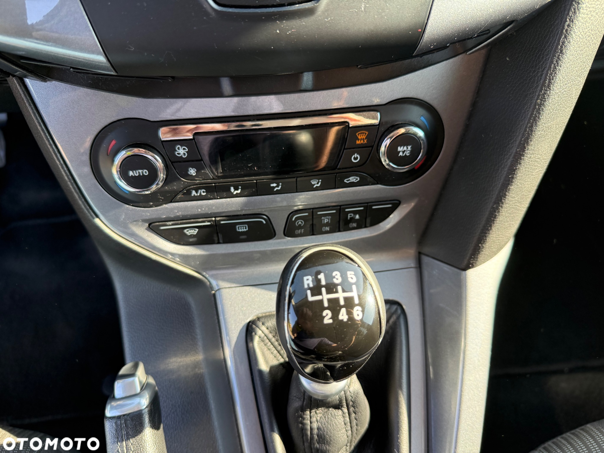 Ford Focus Turnier 1.0 EcoBoost Start-Stopp-System Titanium - 17