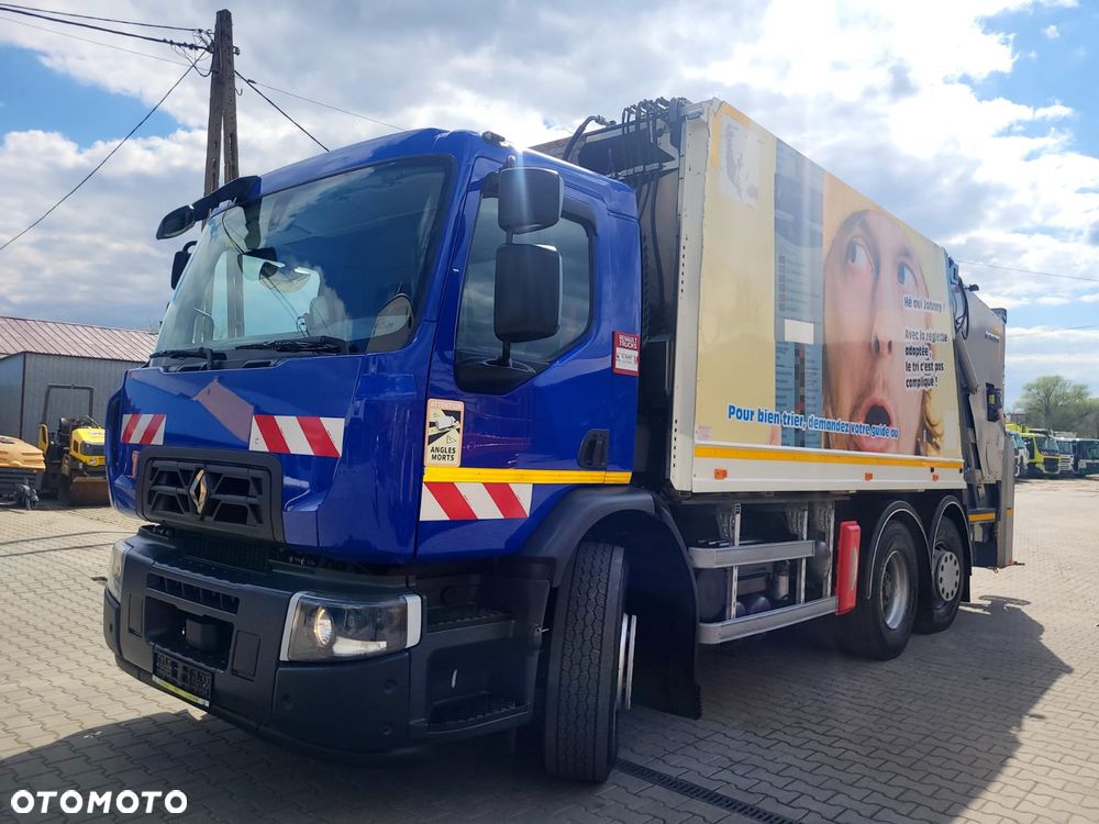 Renault D Wide - 2