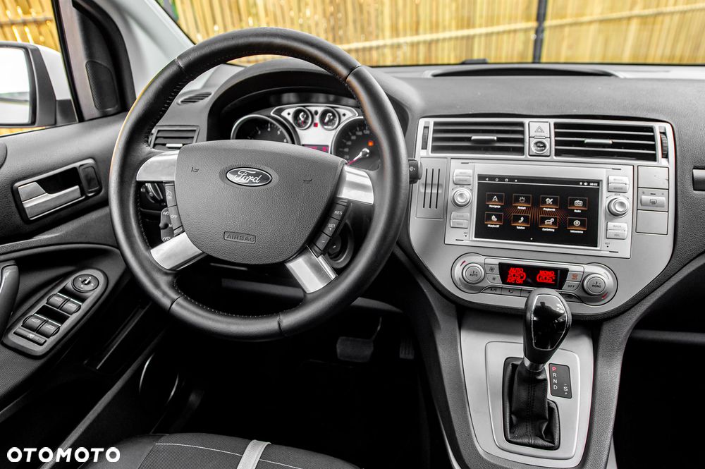 Ford Kuga - 17